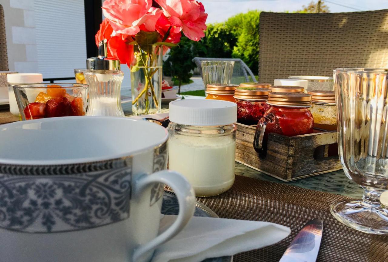Bed and Breakfast La Bauldiniere Tauxigny Exterior foto